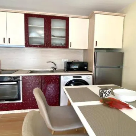 Apartman Cozy Urban Retreat For Two Ravda